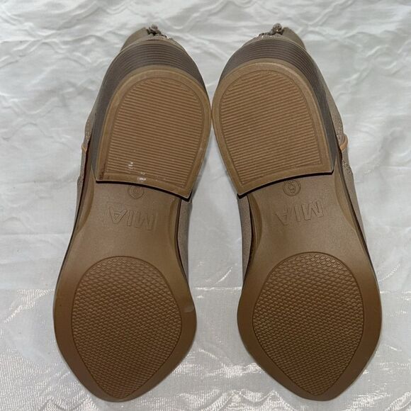 Mia Ivory Nude Ankle Boots(Size 6) - Picture 6 of 7